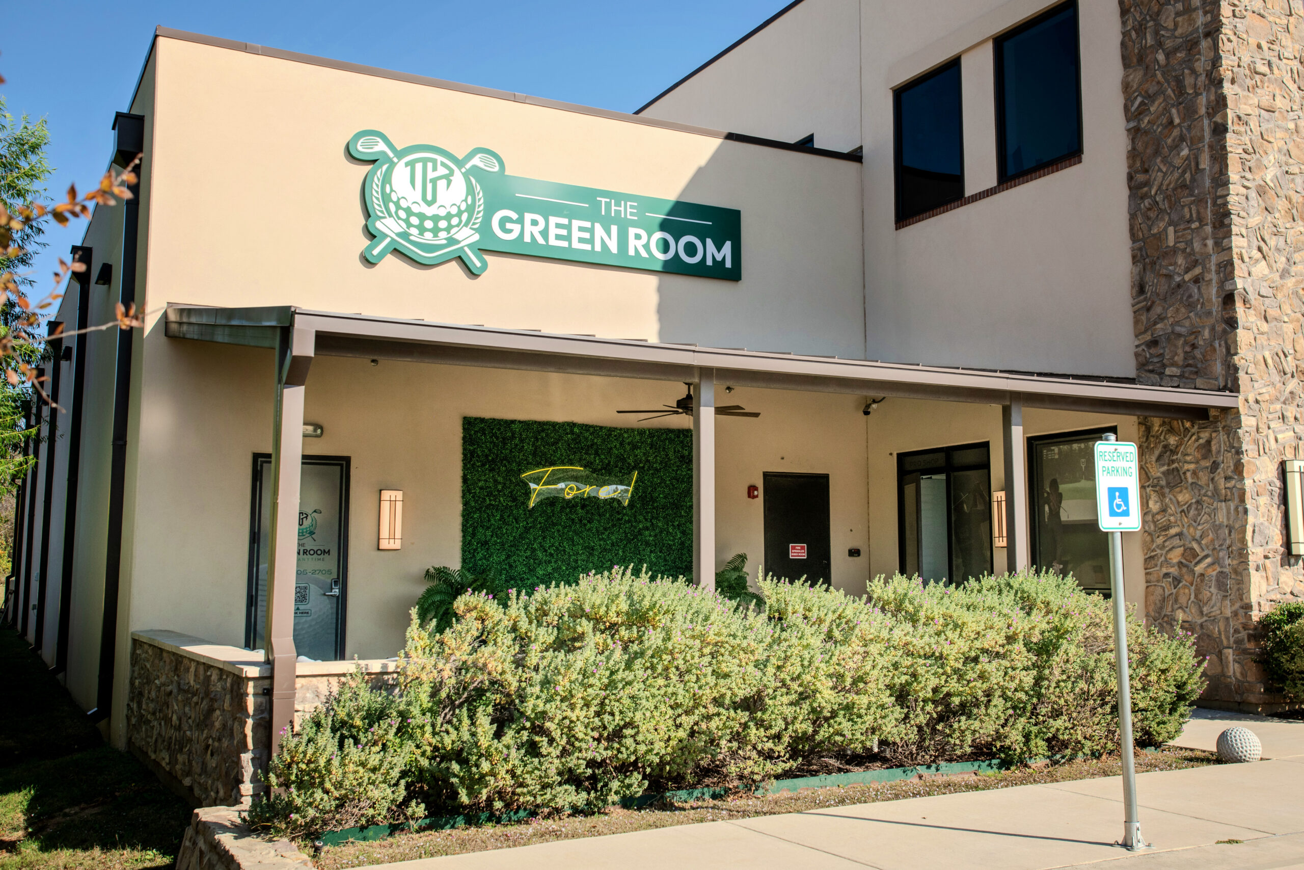 Green Room-2998