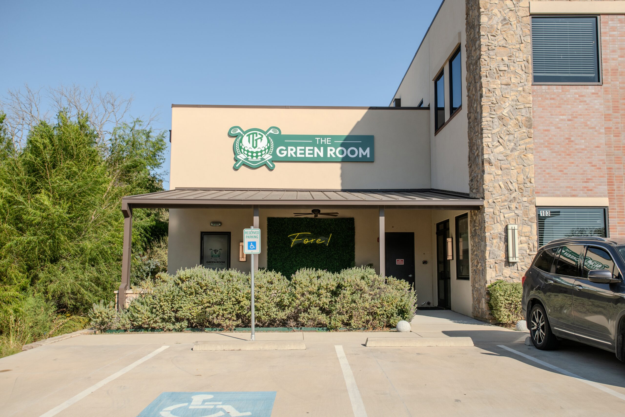 Green Room-3002