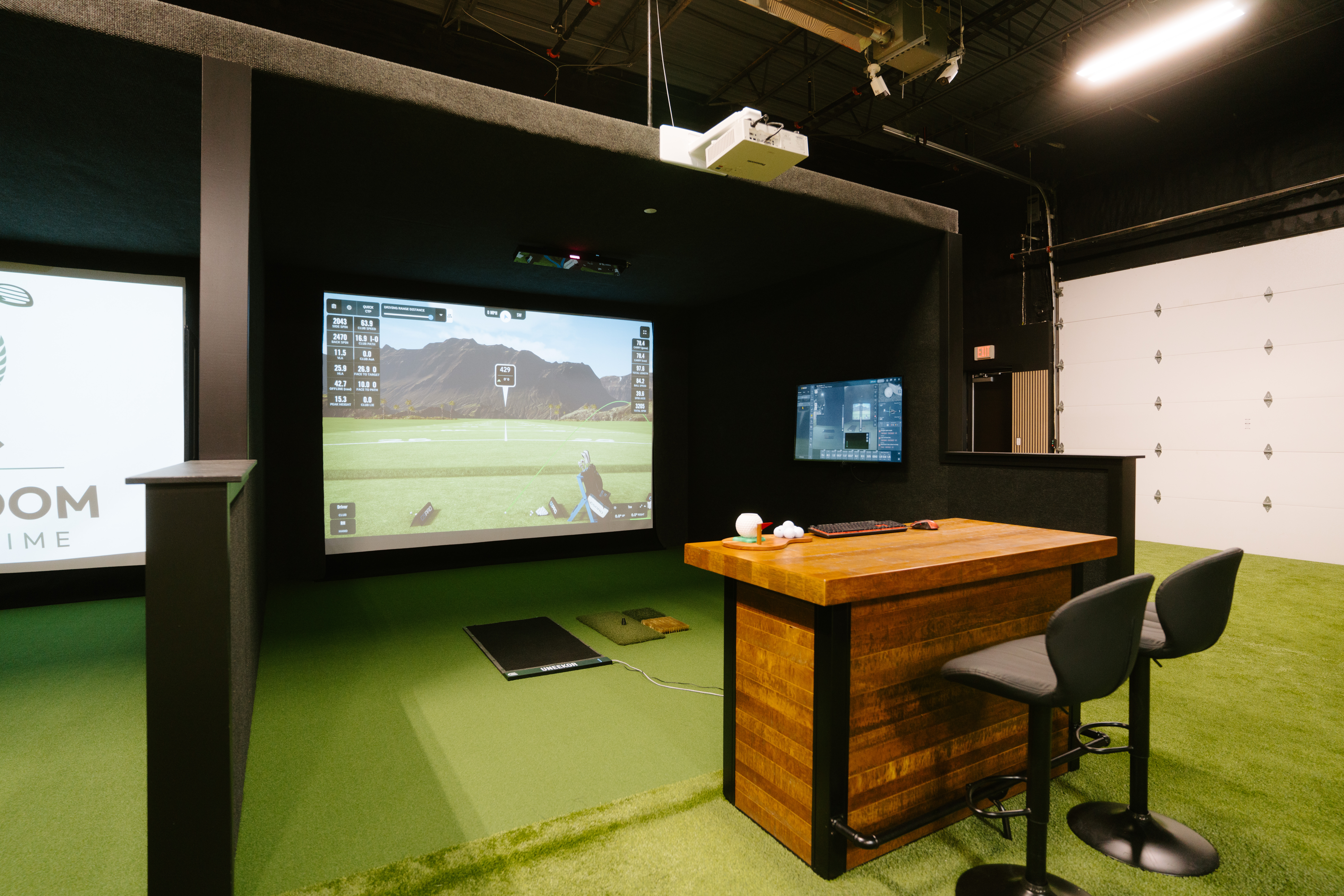 TGR INDOOR-1087